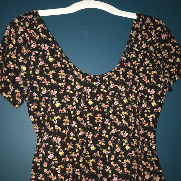 Forever 21 Black Flower Pattern Bodysuit - Picture 2 of 7